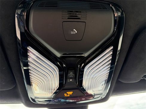 Used 2022 BMW X7 M50i w/ Cold Weather Package image 35