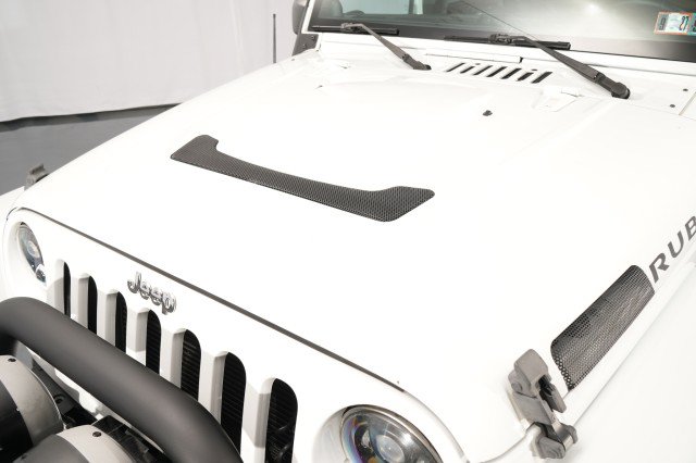 Used 2014 Jeep Wrangler Unlimited Rubicon w/ Connectivity Group AWD/4WD image 19