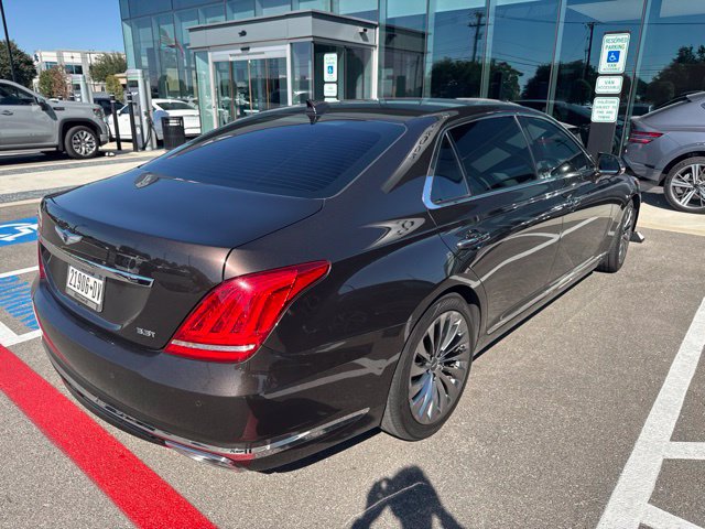 Used 2017 Genesis G90 3.3T Premium RWD image 5