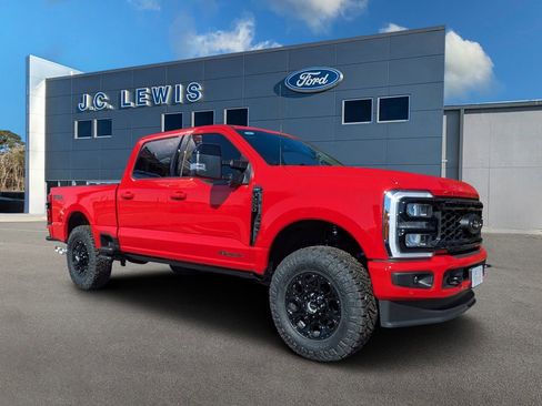 New 2026 Ford F250 Lariat w/ Black Appearance Package image 1