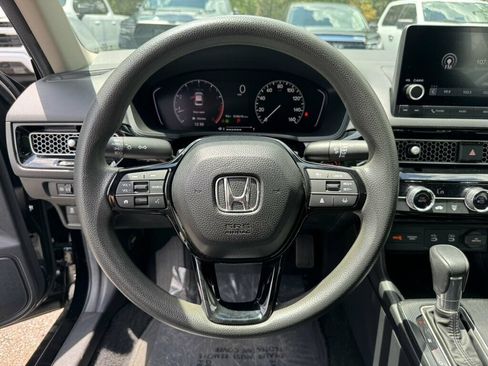 Used 2025 Honda Civic LX image 5