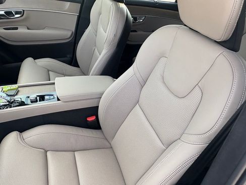 New 2026 Volvo XC90 T8 Ultra w/ Lounge Package AWD/4WD image 19