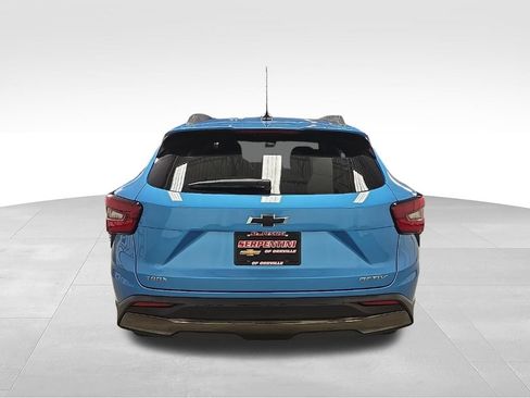 Used 2025 Chevrolet Trax ACTIV w/ Driver Confidence Package FWD image 9