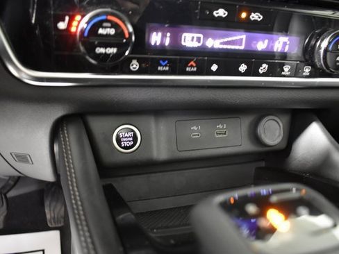 Certified 2023 Nissan Rogue SL w/ SL Premium Package image 18