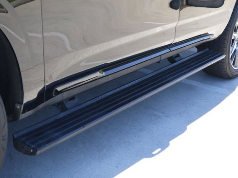 Used 2022 Cadillac Escalade Sport Platinum image 13