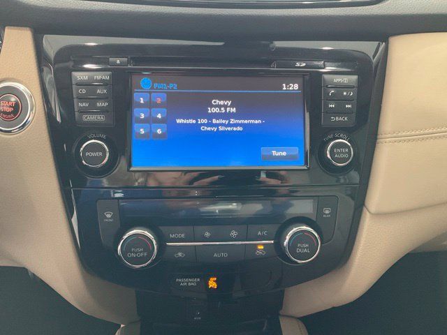 Used 2017 Nissan Rogue SL w/ SL Premium Package FWD image 15