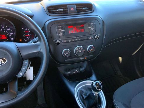 Used 2015 Kia Soul image 6