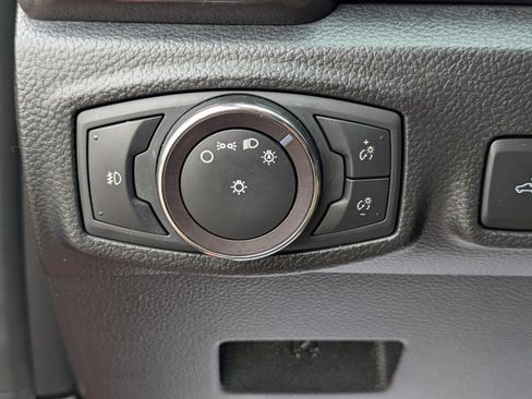 Used 2019 Ford Ranger Lariat w/ Equipment Group 501A Mid image 12