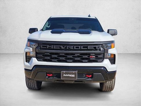 Used 2023 Chevrolet Silverado 1500 Custom Trail Boss AWD/4WD image 2