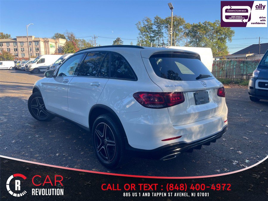 Used 2020 Mercedes-Benz GLC 300 4MATIC image 5