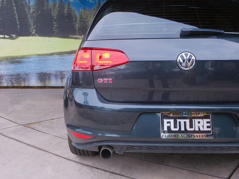 Used 2017 Volkswagen GTI Sport image 33