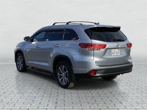 Certified 2018 Toyota Highlander XLE image 4
