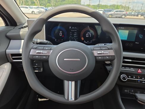 Certified 2026 Hyundai Sonata SE FWD image 11