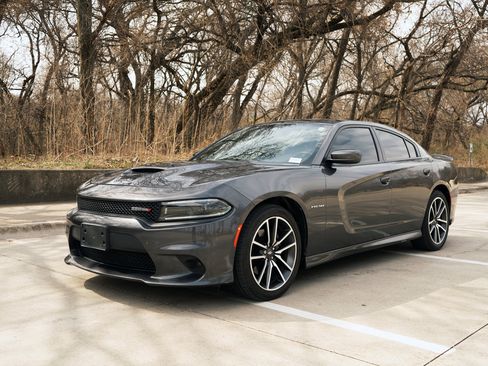 Used 2022 Dodge Charger R/T w/ Plus Group image 5