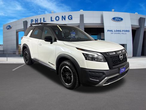 Used 2024 Nissan Pathfinder Rock Creek AWD/4WD image 7