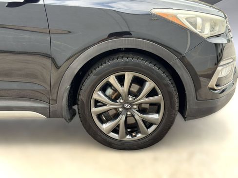 Used 2018 Hyundai Santa Fe Sport w/ 2.0T Ultimate Tech Package 05 FWD image 11