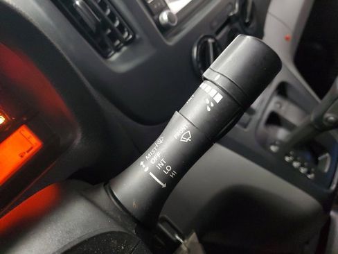 Used 2021 Nissan NV200 S image 23