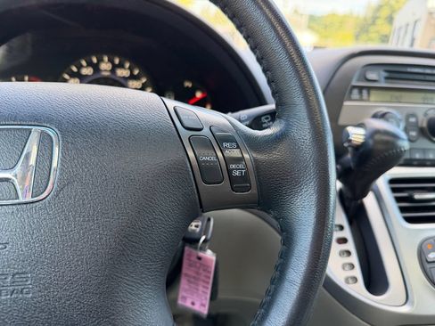 Used 2010 Honda Odyssey EX-L image 17