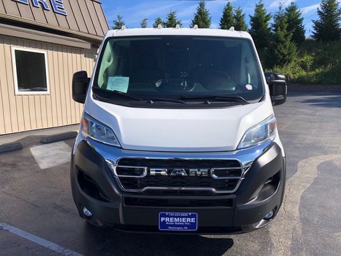 Used 2025 RAM ProMaster 2500 w/ U-Haul Equipment Group FWD image 9