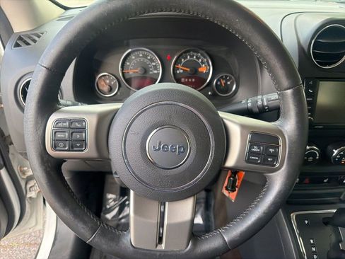 Used 2015 Jeep Patriot Limited w/ Sun/Sound Group image 16