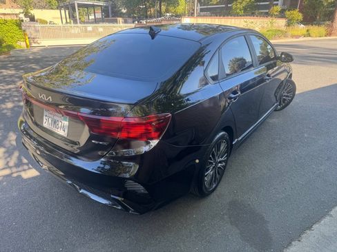 Used 2024 Kia Forte GT-Line w/ GT-Line Premium Package FWD image 3