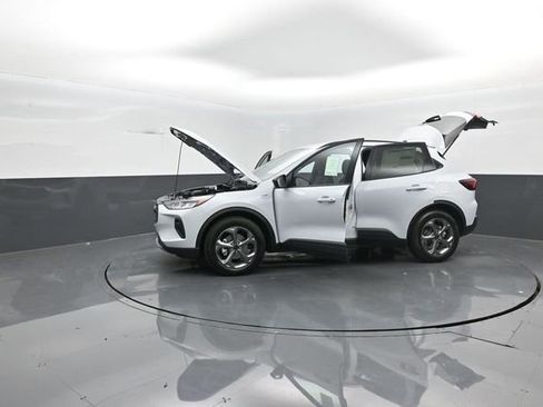 New 2026 Ford Escape ST-Line w/ Tech Pack #1 image 37