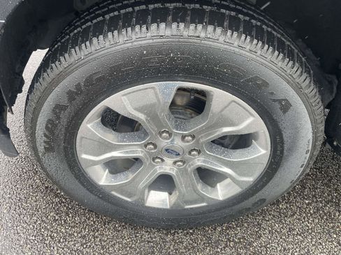 Used 2021 Ford F150 Platinum image 9