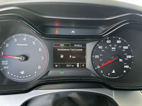 Used 2025 Chevrolet Trax LS w/ LS Convenience Package image 36