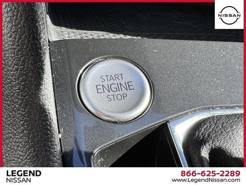 Used 2022 Volkswagen Tiguan SE R-Line image 31