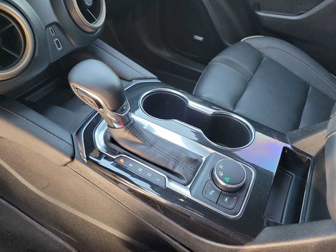 Used 2024 Chevrolet Blazer Premier w/ Enhanced Convenience Package image 17