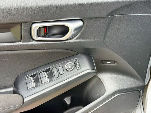 Used 2023 Honda Civic Sport image 17