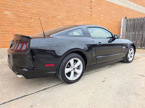 Used 2014 Ford Mustang GT image 6