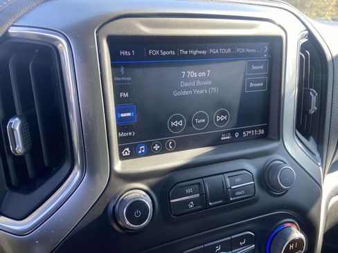 Used 2022 Chevrolet Silverado 3500 LT w/ Convenience Package image 12