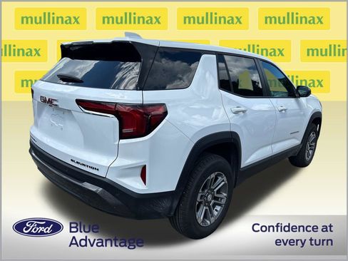 Used 2026 GMC Terrain Elevation FWD image 2