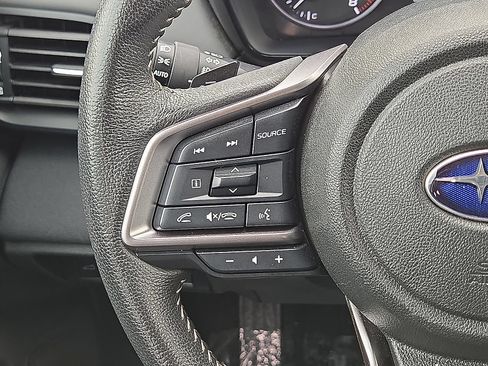 Used 2025 Subaru Outback Premium AWD/4WD image 19