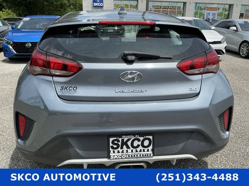 Used 2019 Hyundai Veloster 2.0 FWD image 4