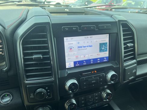 Used 2020 Ford F150 Lariat w/ Equipment Group 502A Luxury AWD/4WD image 11