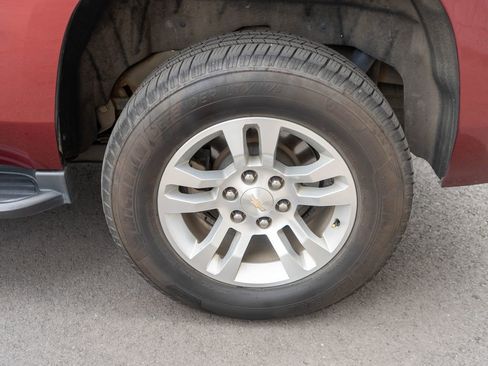 Used 2018 Chevrolet Tahoe LT AWD/4WD image 29