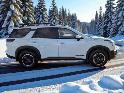 Used 2024 Nissan Pathfinder Rock Creek image 7