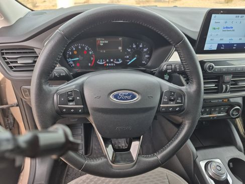 Used 2021 Ford Escape SE w/ Convenience Package AWD/4WD image 9