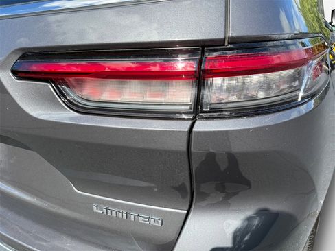 Certified 2021 Jeep Grand Cherokee L Limited image 21