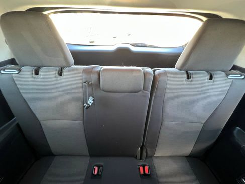 Used 2024 Toyota Highlander LE image 23