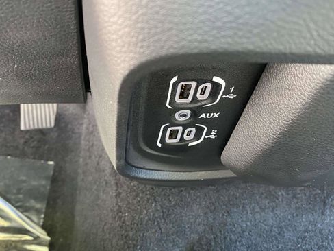 New 2026 RAM 1500 Express image 4