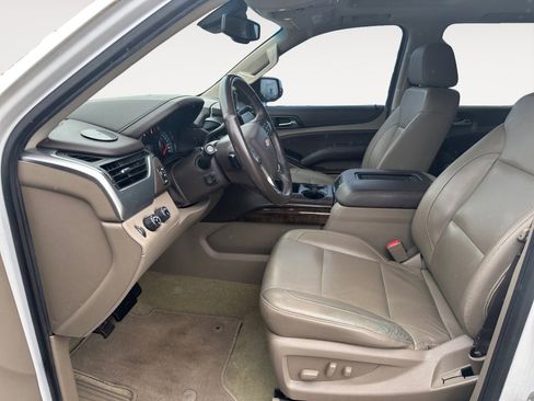 Used 2018 Chevrolet Tahoe LT w/ LT Signature Package image 9