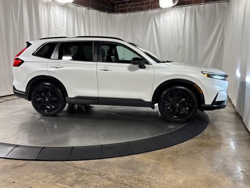 Used 2023 Honda CR-V Sport Touring image 9