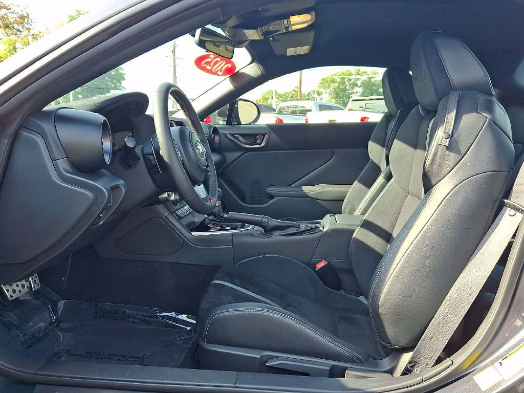 Used 2025 Toyota GR86 Premium w/ Performance Package RWD image 13