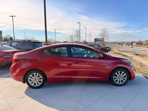 Used 2014 Hyundai Elantra SE w/ Option Group 02 image 6