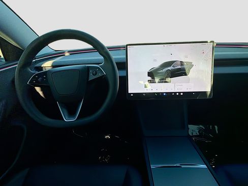 Used 2025 Tesla Model 3 Long Range image 15