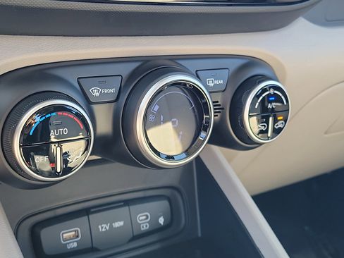 New 2026 Hyundai Venue SEL image 20