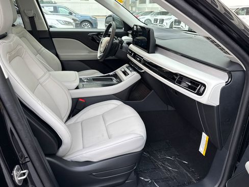 New 2025 Lincoln Aviator Reserve w/ Illumination Package image 6